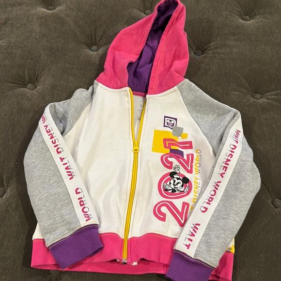 Disney world 2021 zip up sweatshirt size 7/8 - Picture 1 of 2